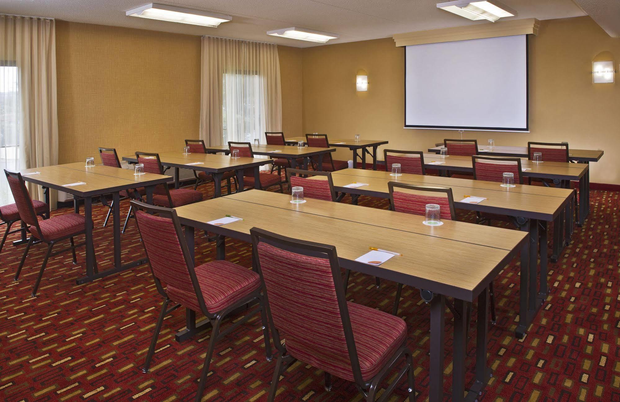 Courtyard By Marriott Silver Spring North/White Oak מראה חיצוני תמונה